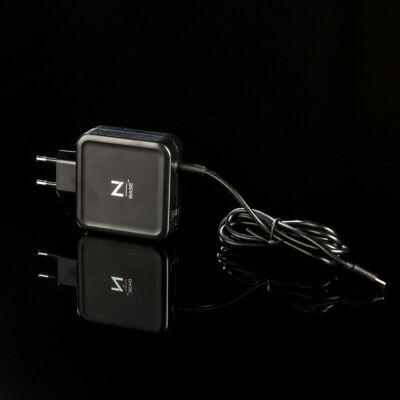 Univerzális USB-C Type-C 20V-2.35A / 15V-2.35A / 12V-3A / 9V-3A / 5V-3A 45W fekete notebook/laptop hálózati töltő/adapter